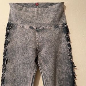 HardTail BootCut Leggings with Embroidered Detail